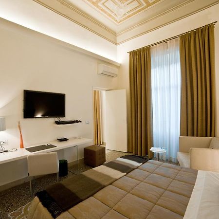 Town House Cavour Bed & Breakfast เรจโจ ดี คาลาเบีย ห้อง รูปภาพ