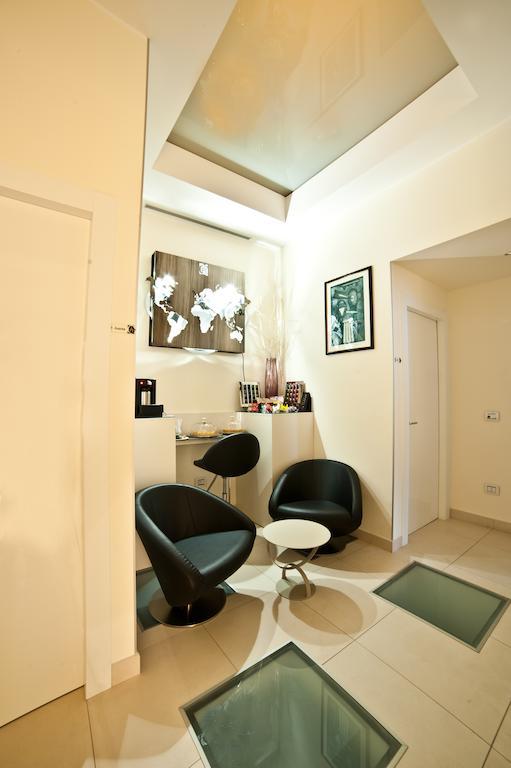 Town House Cavour Bed & Breakfast เรจโจ ดี คาลาเบีย ภายนอก รูปภาพ