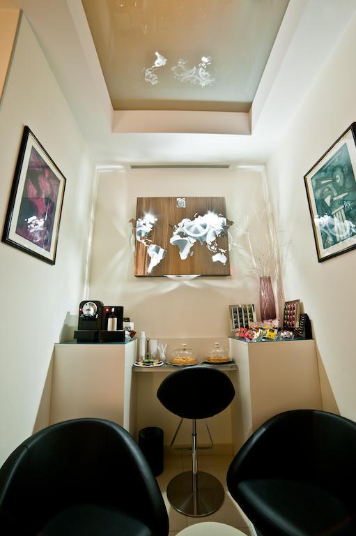 Town House Cavour Bed & Breakfast เรจโจ ดี คาลาเบีย ภายนอก รูปภาพ