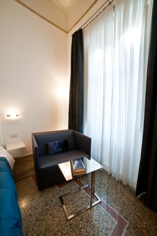 Town House Cavour Bed & Breakfast เรจโจ ดี คาลาเบีย ห้อง รูปภาพ