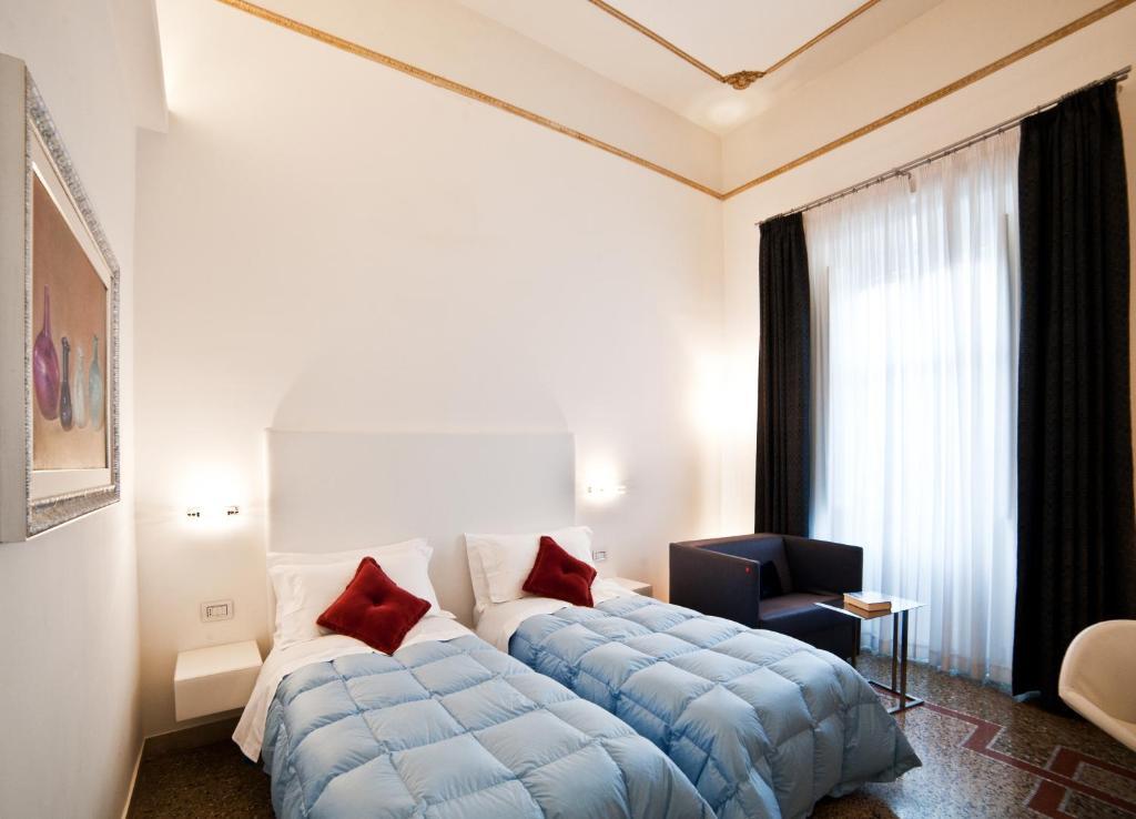 Town House Cavour Bed & Breakfast เรจโจ ดี คาลาเบีย ห้อง รูปภาพ