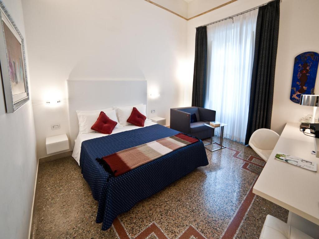 Town House Cavour Bed & Breakfast เรจโจ ดี คาลาเบีย ห้อง รูปภาพ
