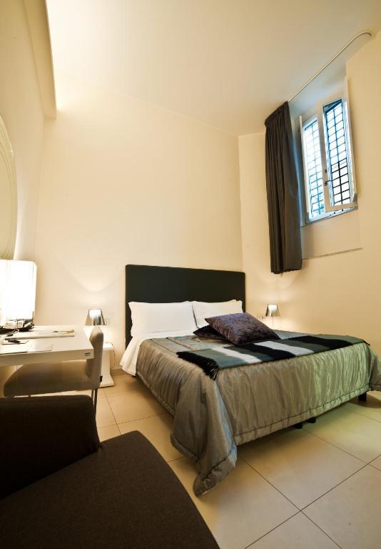 Town House Cavour Bed & Breakfast เรจโจ ดี คาลาเบีย ห้อง รูปภาพ