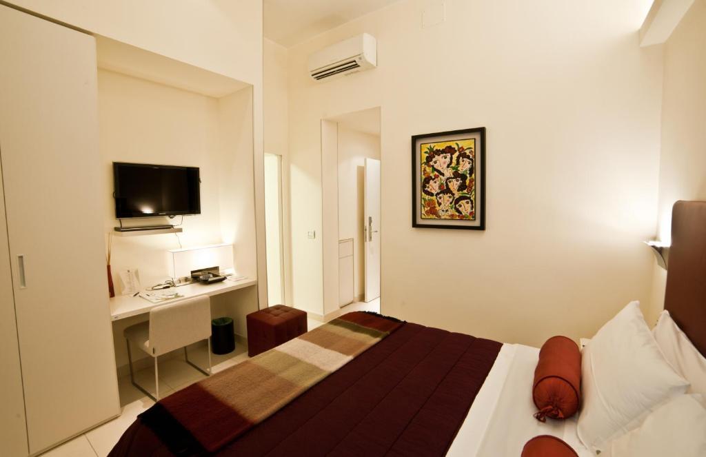 Town House Cavour Bed & Breakfast เรจโจ ดี คาลาเบีย ห้อง รูปภาพ