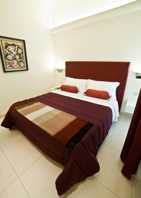 Town House Cavour Bed & Breakfast เรจโจ ดี คาลาเบีย ห้อง รูปภาพ