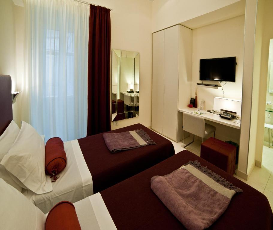 Town House Cavour Bed & Breakfast เรจโจ ดี คาลาเบีย ห้อง รูปภาพ